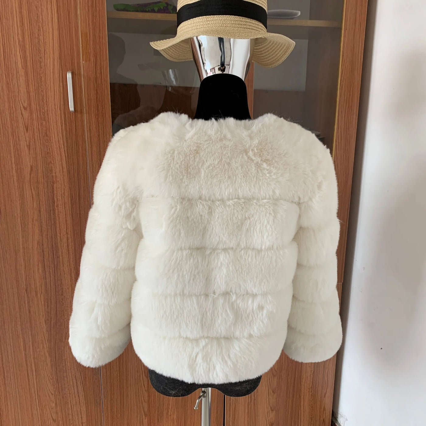 Winter coat for faux fur coat women new outerwear Fox fur short coat Fake fur  jacket furry fluffy jacket luxury woman fur Fake