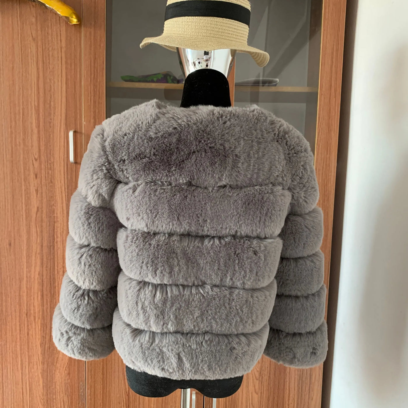 Winter coat for faux fur coat women new outerwear Fox fur short coat Fake fur  jacket furry fluffy jacket luxury woman fur Fake