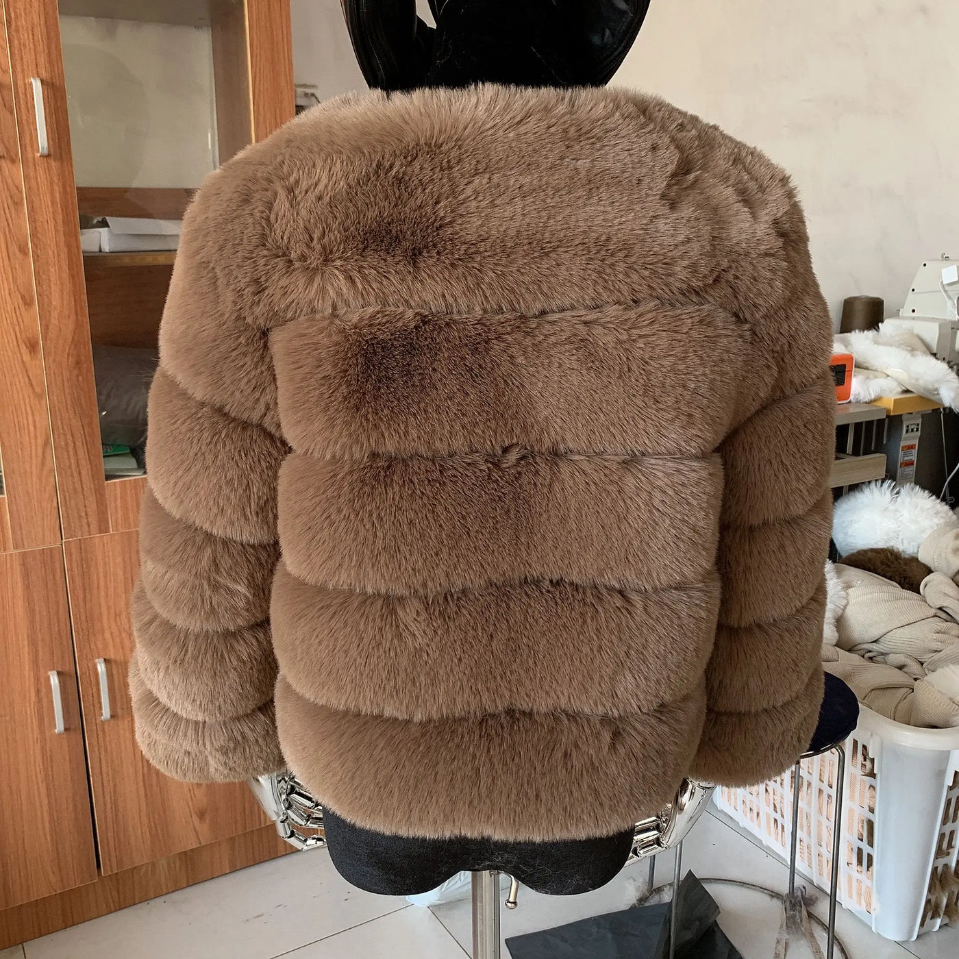 Winter coat for faux fur coat women new outerwear Fox fur short coat Fake fur  jacket furry fluffy jacket luxury woman fur Fake