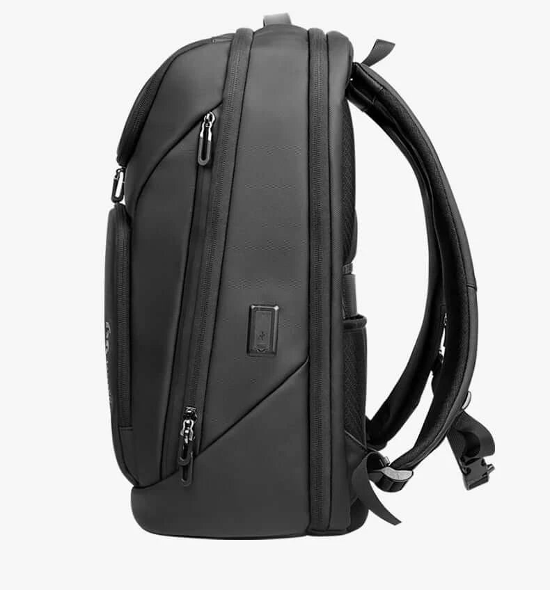 HK New Arrival Spacious Travel Backpack 17.3 inch Laptop Backpack For Men Big Capacity Waterproof Commuting Rucksacks With USB