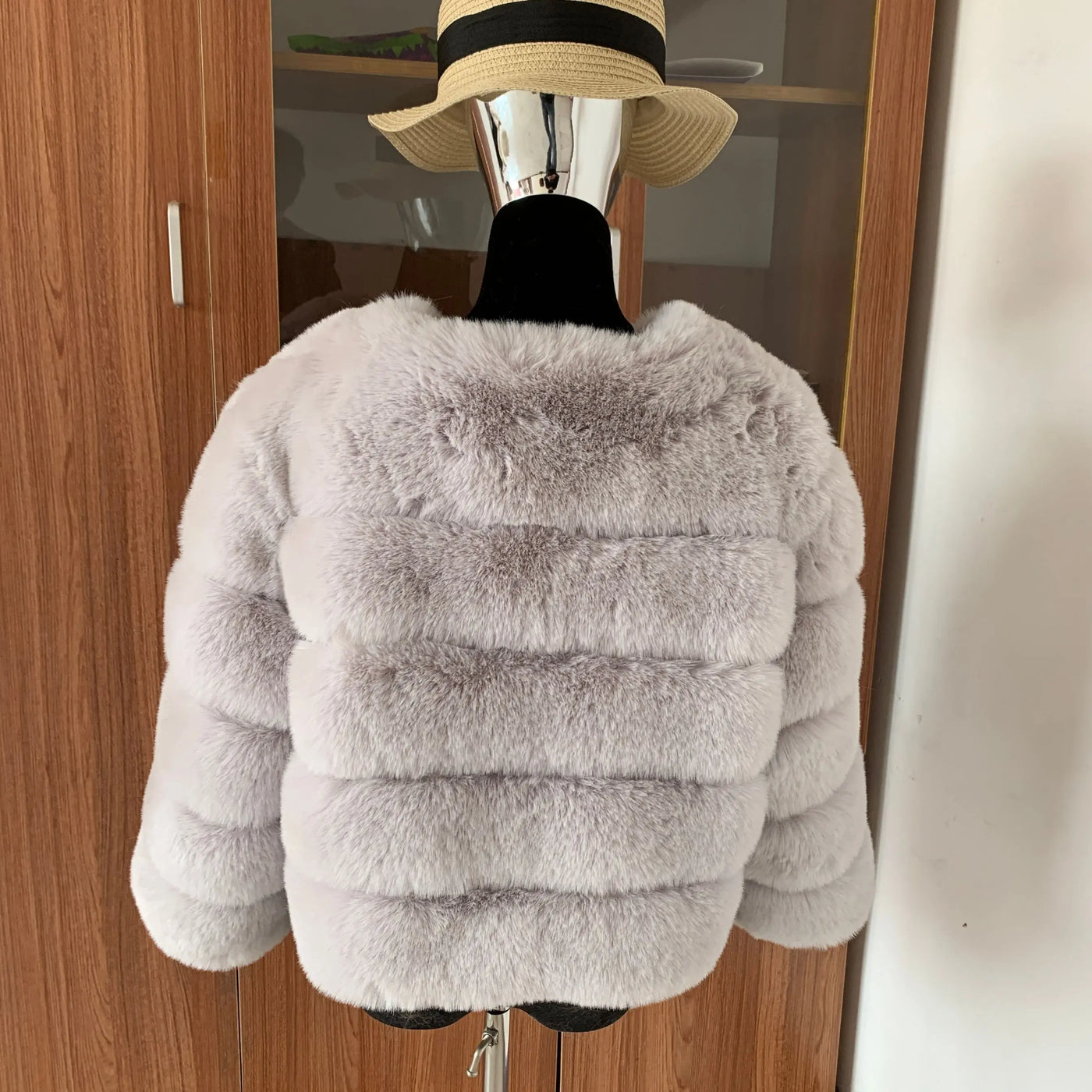 Winter coat for faux fur coat women new outerwear Fox fur short coat Fake fur  jacket furry fluffy jacket luxury woman fur Fake