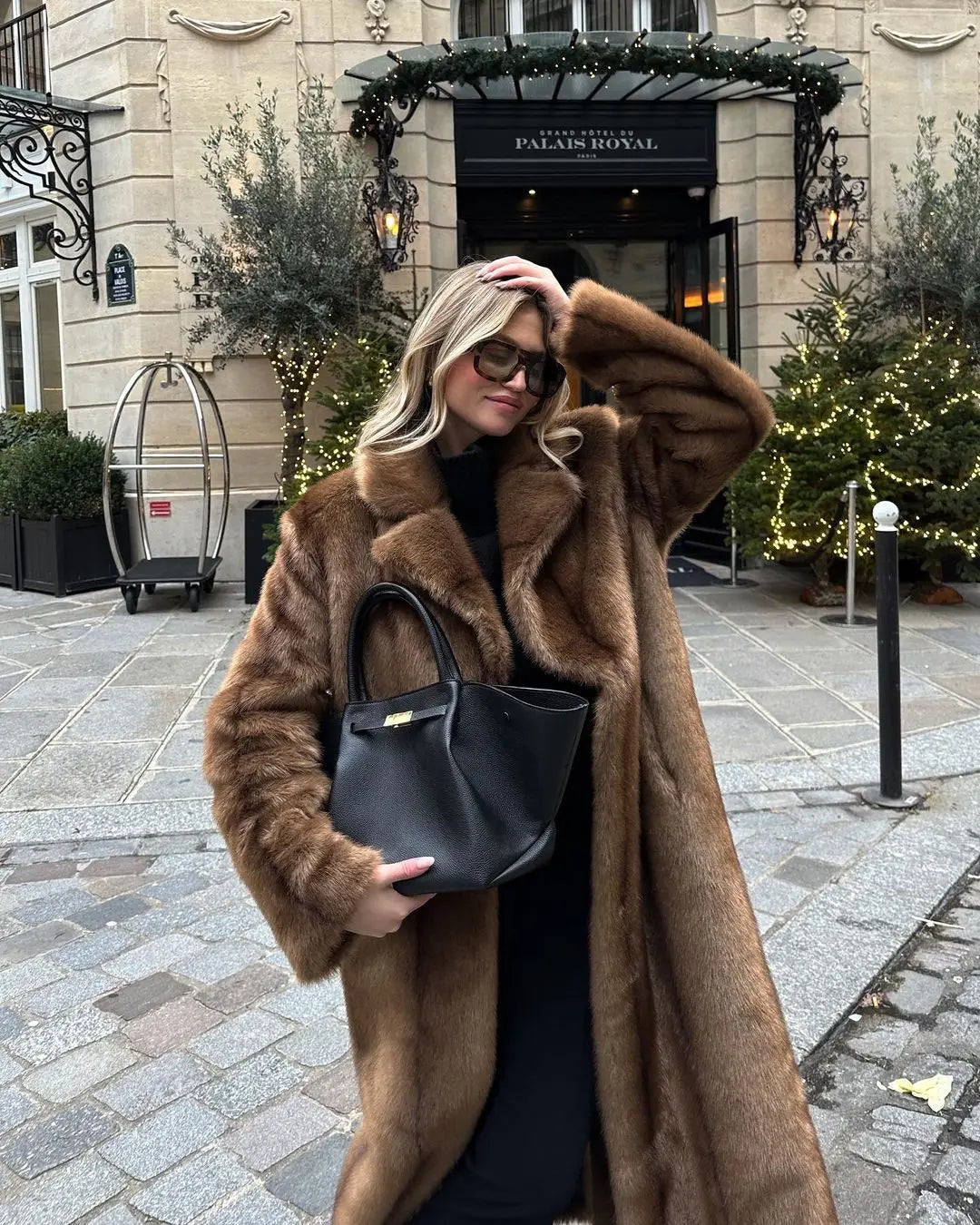 Women's Thick Brown Faux Fur Long Overcoat Fashion Fleece Warm Long Trench Coats Winter Fluffy Plush 2024 New Street Outerwear